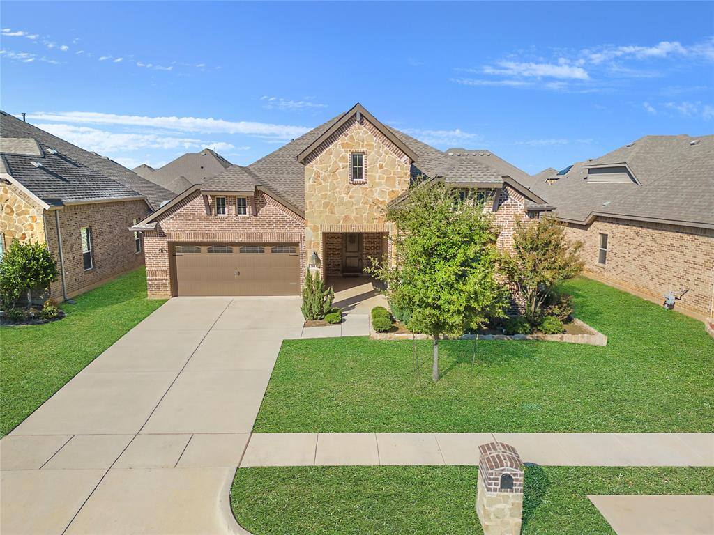 Apartment for rent at 2811 Diamond Ridge Dr, Arlington, TX 76001