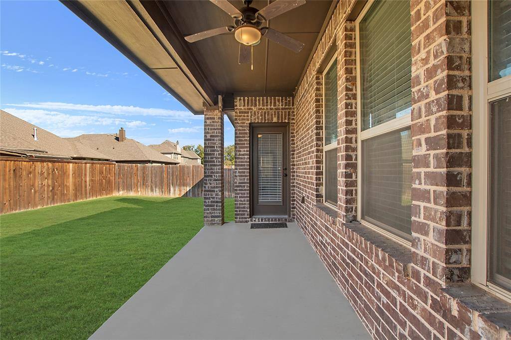 Apartment for rent at 2811 Diamond Ridge Dr, Arlington, TX 76001