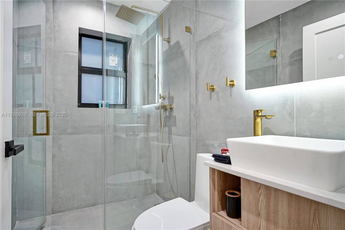 Apartment for rent at 1720 SW 11th St #2, Miami, FL 33135