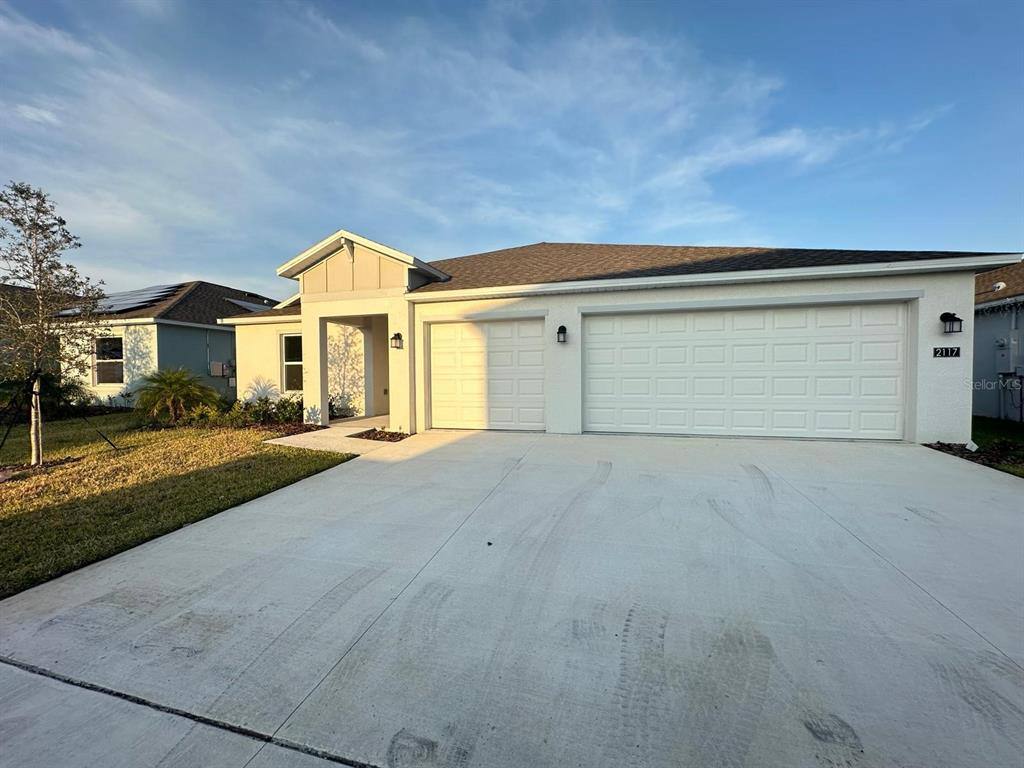 Apartment for rent at 2117 Lasso Loop, Eagle Lake, FL 33839