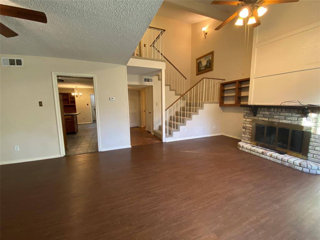 Apartment for rent at 606 Old Country Rd #606, Duncanville, TX 75137