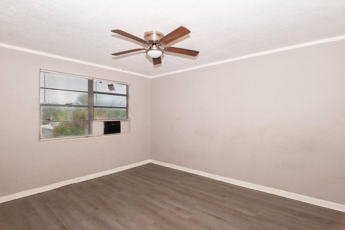 Apartment for rent at 705 13th St #705-4, West Palm Beach, FL 33401
