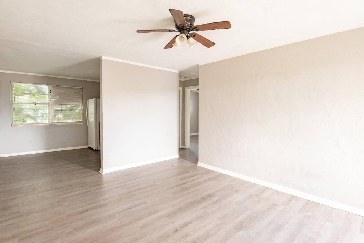 Apartment for rent at 705 13th St #705-4, West Palm Beach, FL 33401
