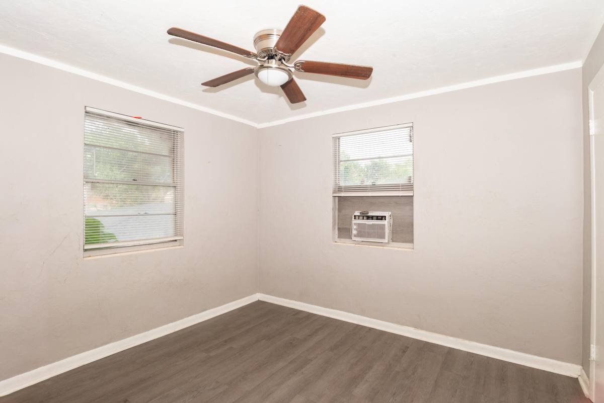 Apartment for rent at 705 13th St #705-4, West Palm Beach, FL 33401