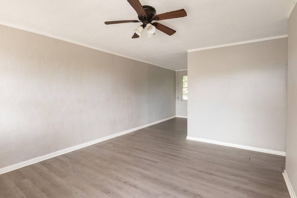 Apartment for rent at 705 13th St #705-4, West Palm Beach, FL 33401