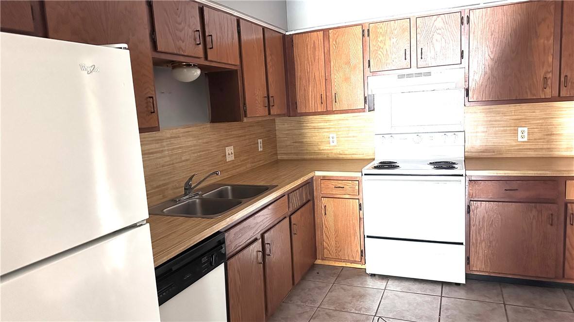 Apartment for rent at 6620 Hardwick St, Corpus Christi, TX 78412
