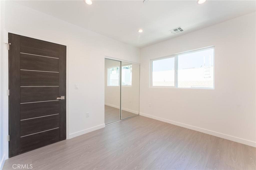 Townhouse for rent at 6845 Haskell Ave #1, Van Nuys, CA 91406
