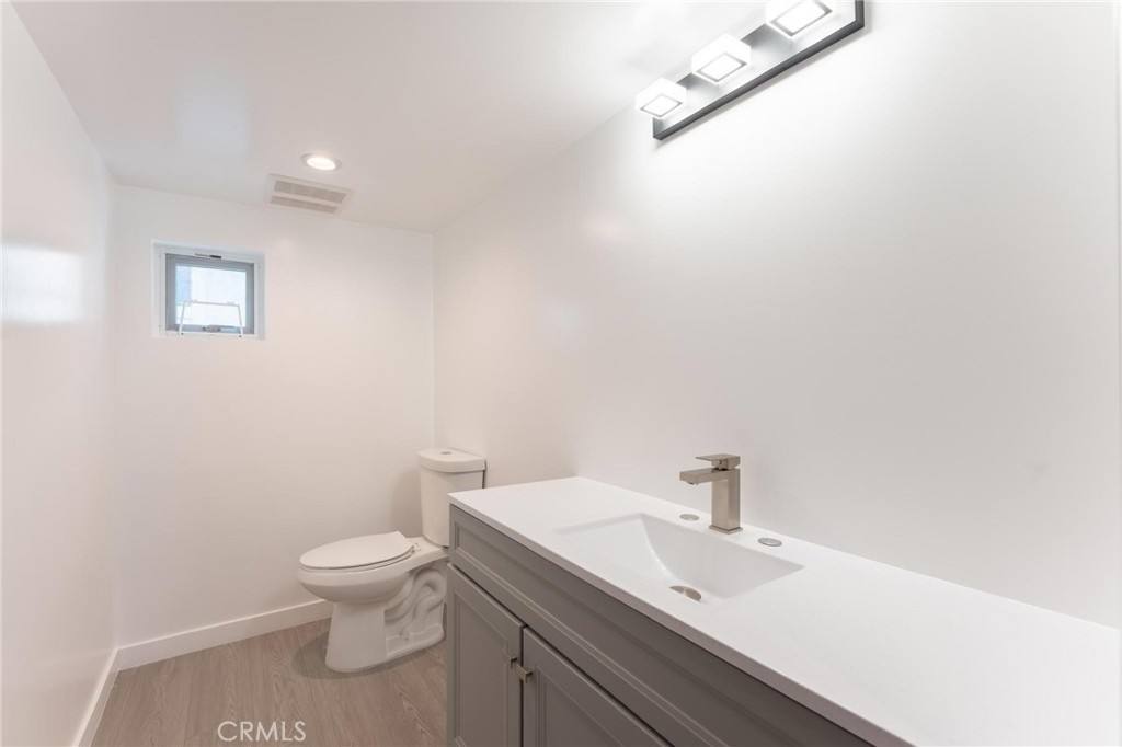 Townhouse for rent at 6845 Haskell Ave #1, Van Nuys, CA 91406
