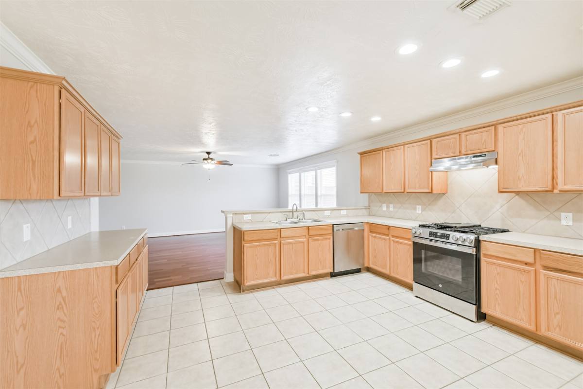 Apartment for rent at 15023 Roche Rock Dr, Humble, TX 77396