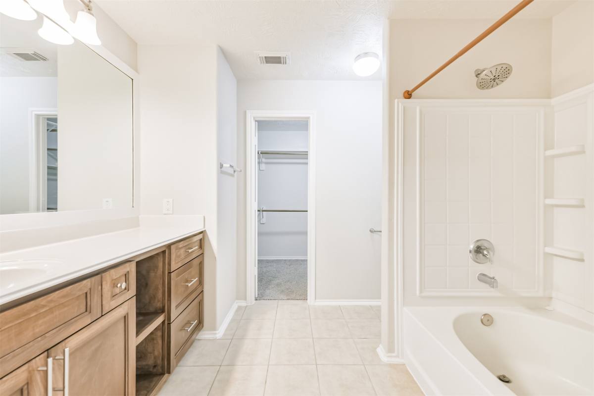 Apartment for rent at 15023 Roche Rock Dr, Humble, TX 77396