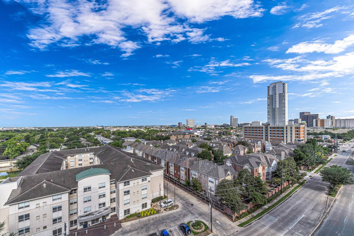 Apartment for rent at 3525 Sage Rd #1115, Houston, TX 77056