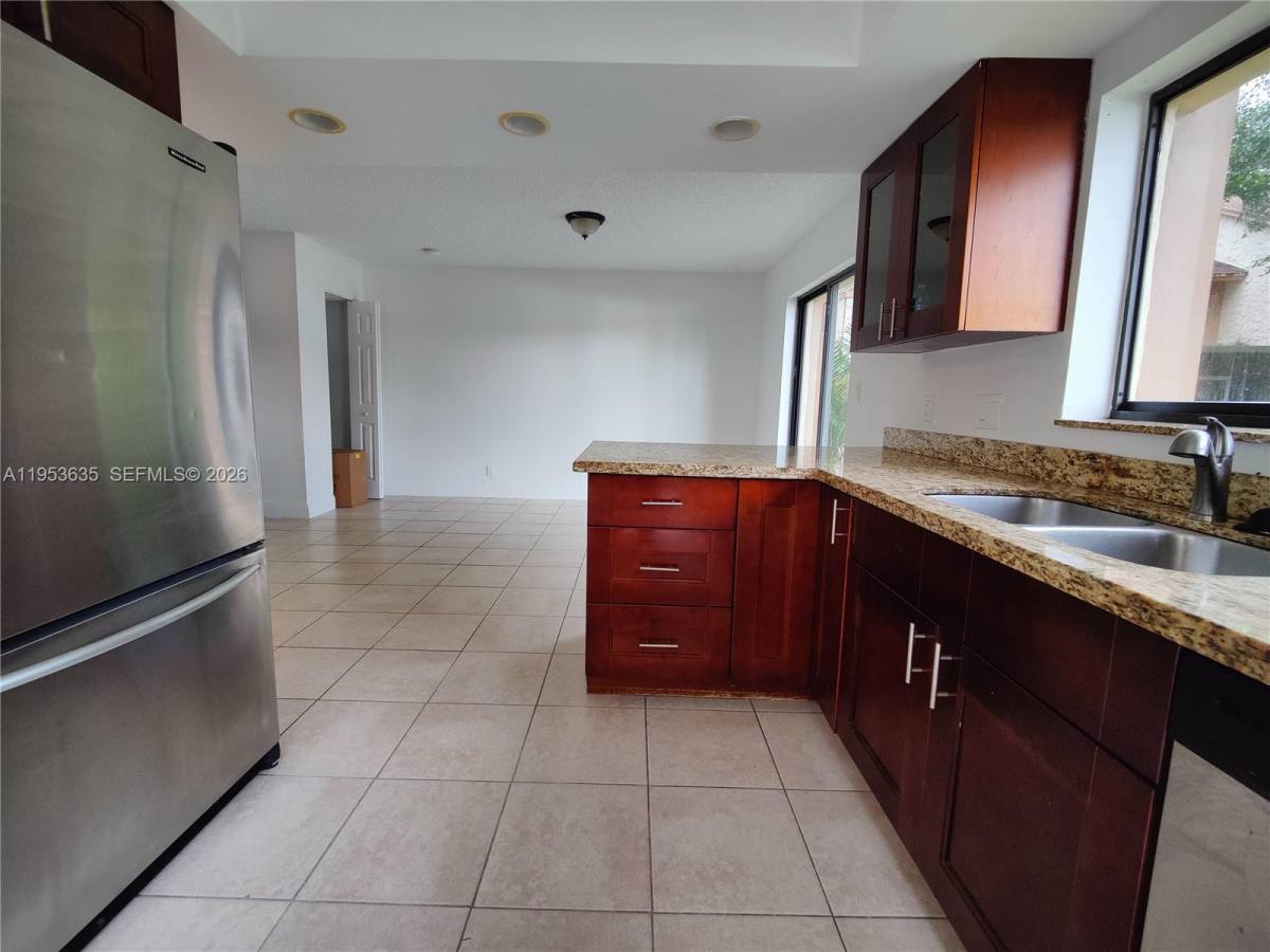 Townhouse for rent at 181 Wimbledon Lakes Dr #181, Fort Lauderdale, FL 33324