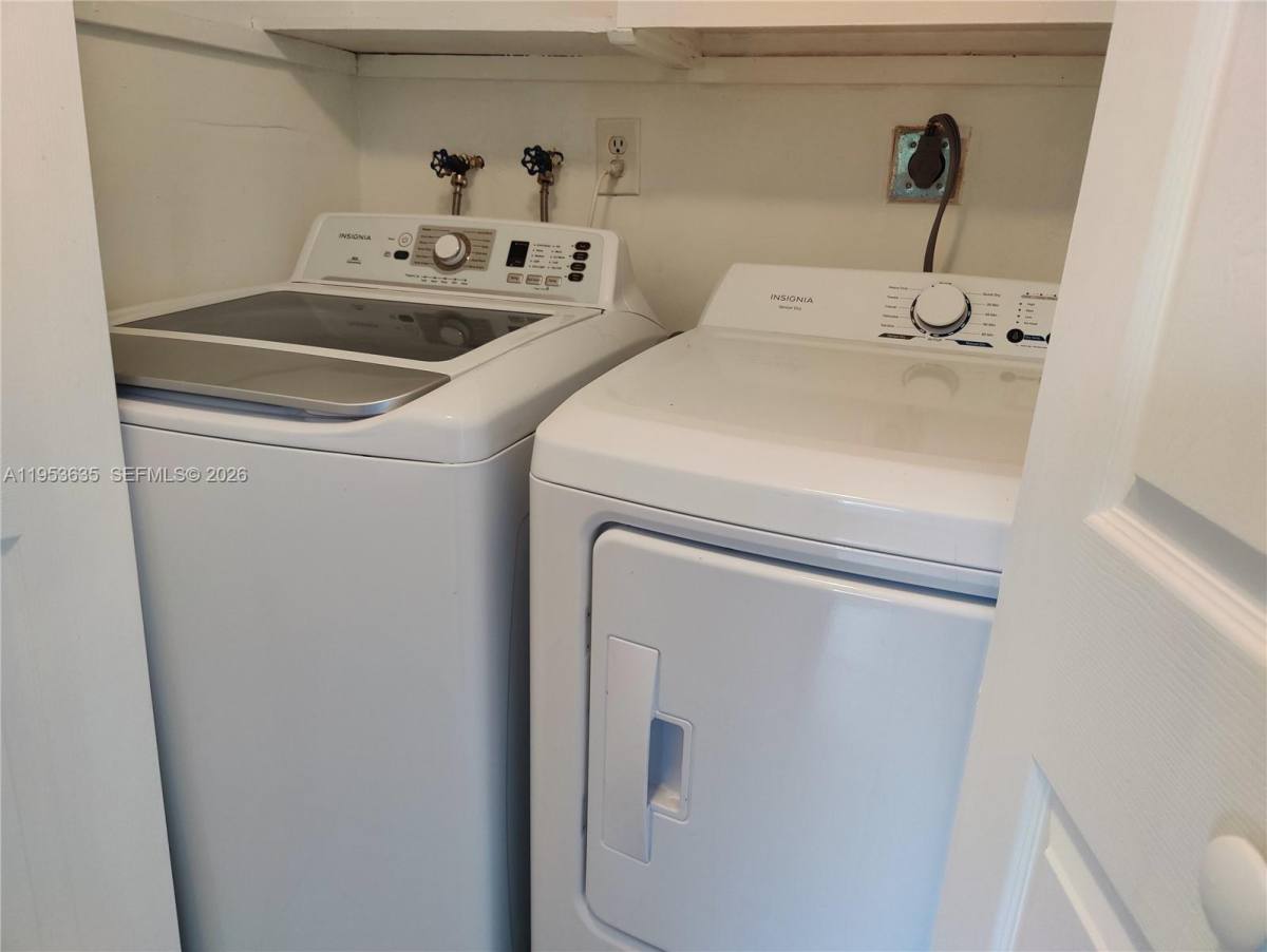 Townhouse for rent at 181 Wimbledon Lakes Dr #181, Fort Lauderdale, FL 33324