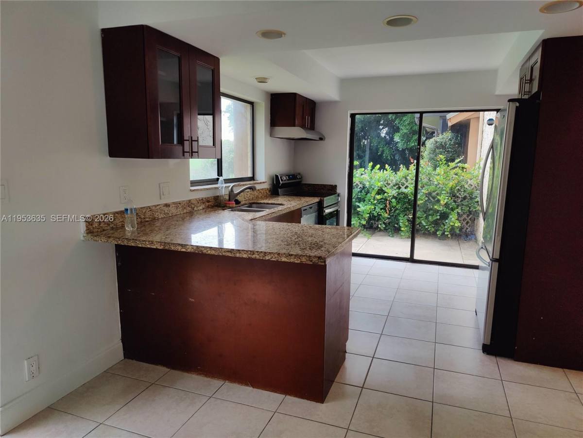 Townhouse for rent at 181 Wimbledon Lakes Dr #181, Fort Lauderdale, FL 33324
