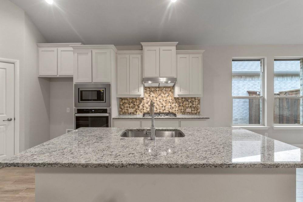 Apartment for rent at 11540 Lavonia Rd, Keller, TX 76244