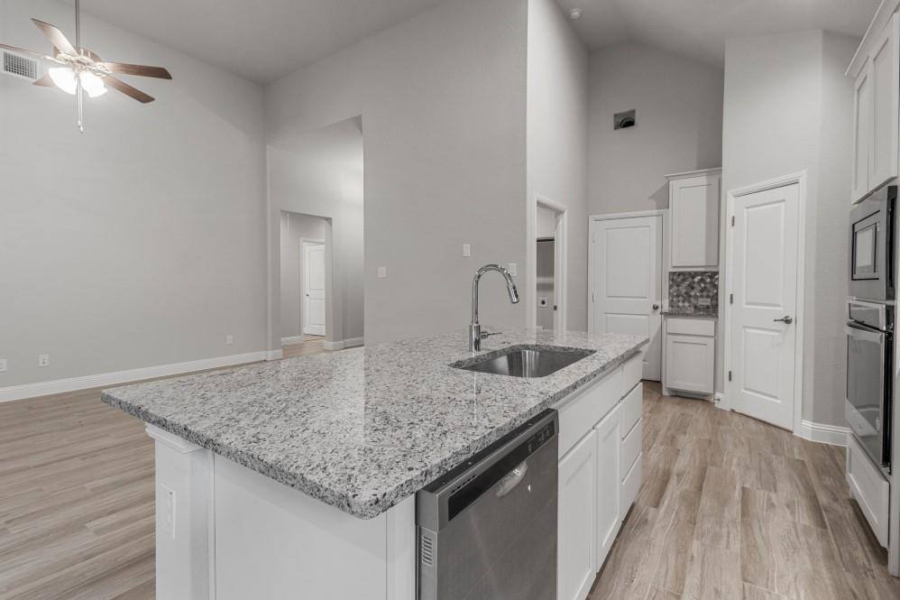 Apartment for rent at 11540 Lavonia Rd, Keller, TX 76244