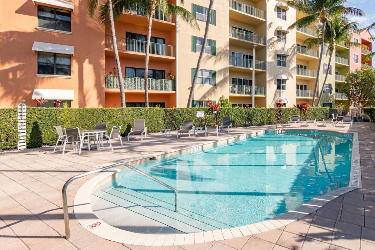 Apartment for rent at 1650 Presidential Way #306, West Palm Beach, FL 33401