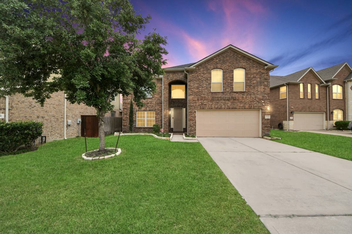 Apartment for rent at 15210 Paxton Landing Lane, Cypress, TX 77433