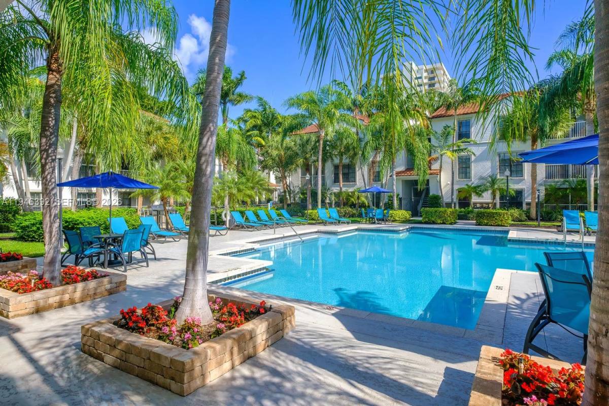 Apartment for rent at 3101 Port Royale Blvd #1013, Fort Lauderdale, FL 33308