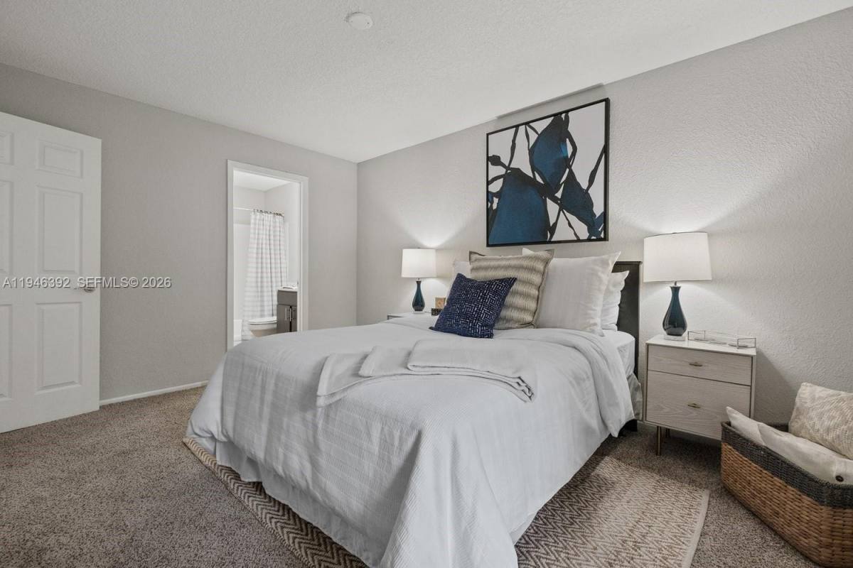 Apartment for rent at 3101 Port Royale Blvd #1013, Fort Lauderdale, FL 33308