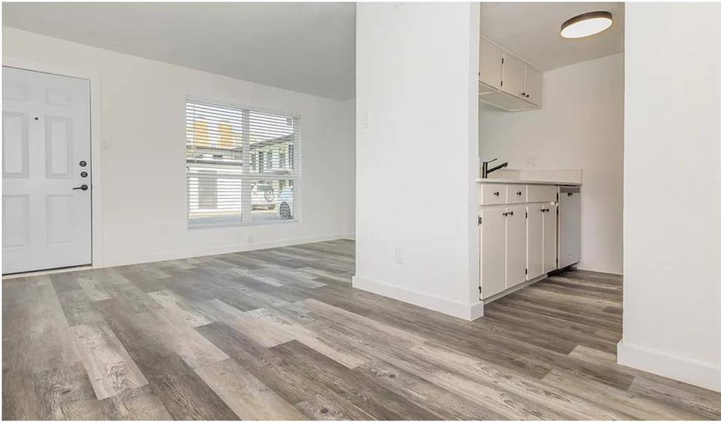 Apartment for rent at 5421 Bryan St #5421B200, Dallas, TX 75206
