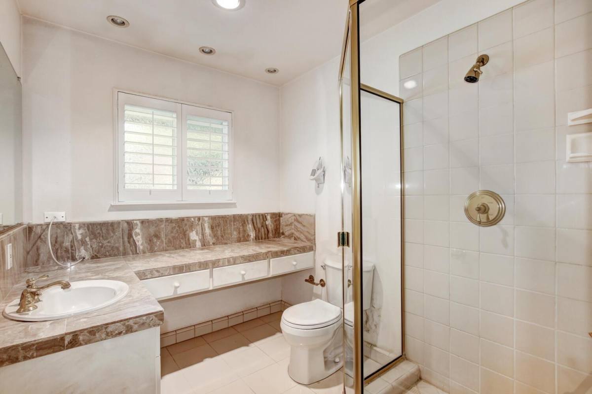 Apartment for rent at 1501 Menlo Ave, Carmichael, CA 95608