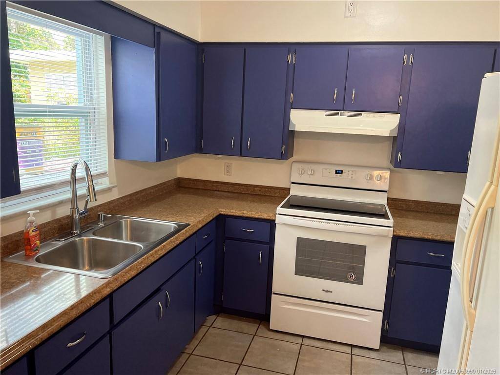 Apartment for rent at 2172 NE Pelican Terrace, Jensen Beach, FL 34957
