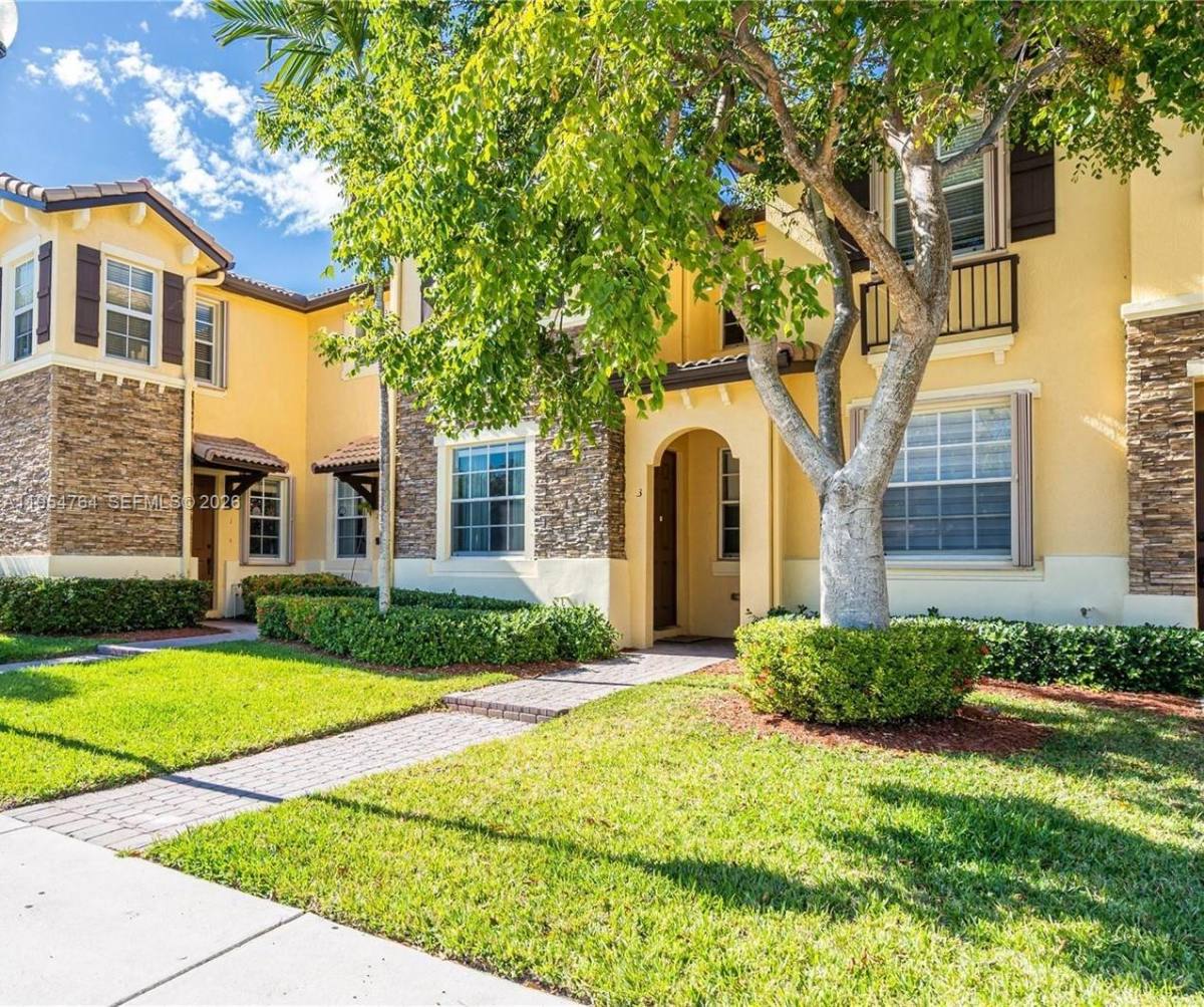 Townhouse for rent at 9353 SW 227th St #321, Miami, FL 33190