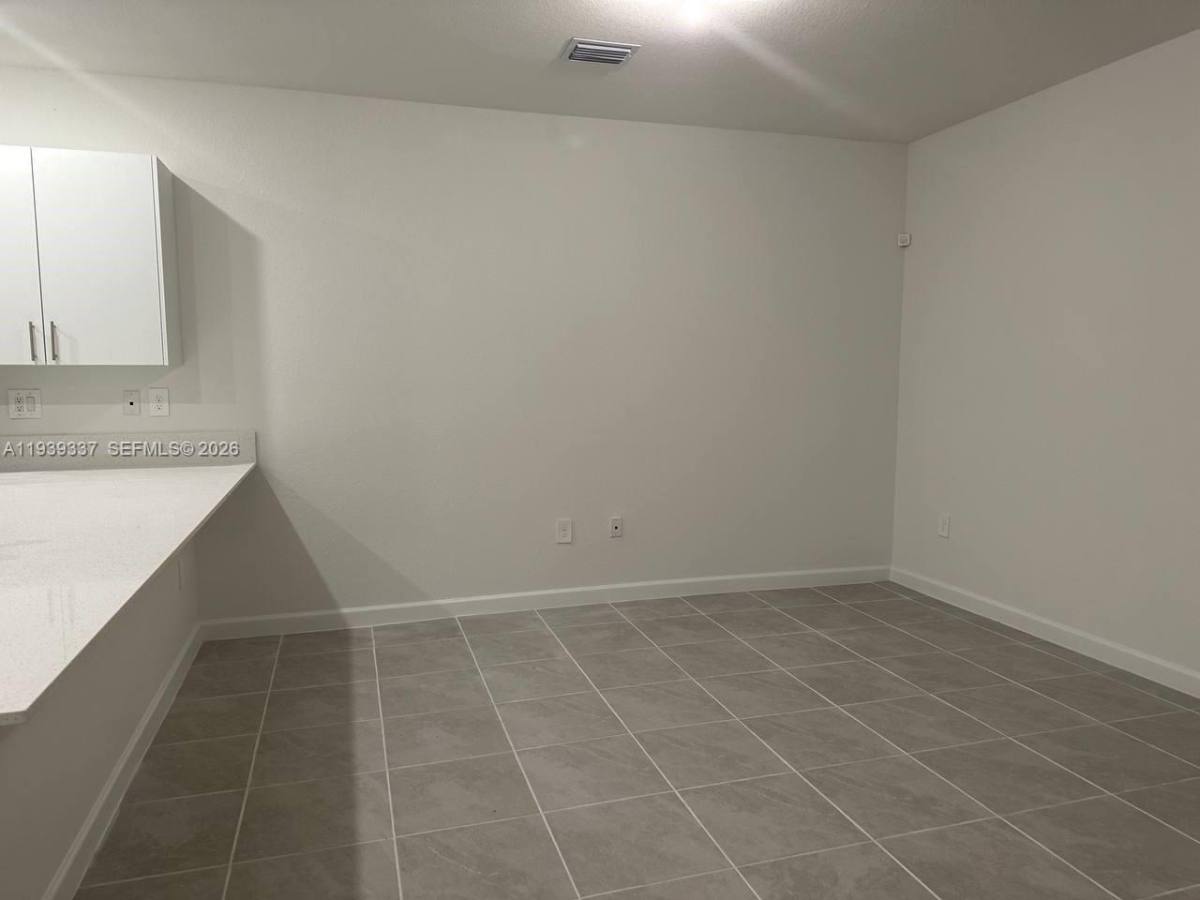 Apartment for rent at 14816 SW 265th St, Homestead, FL 33032