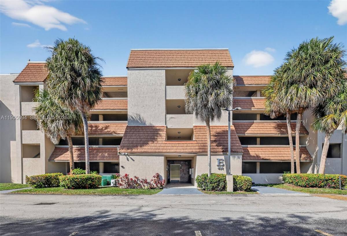 Condo for rent at 491 Ives Dairy Rd #3065, Miami, FL 33179