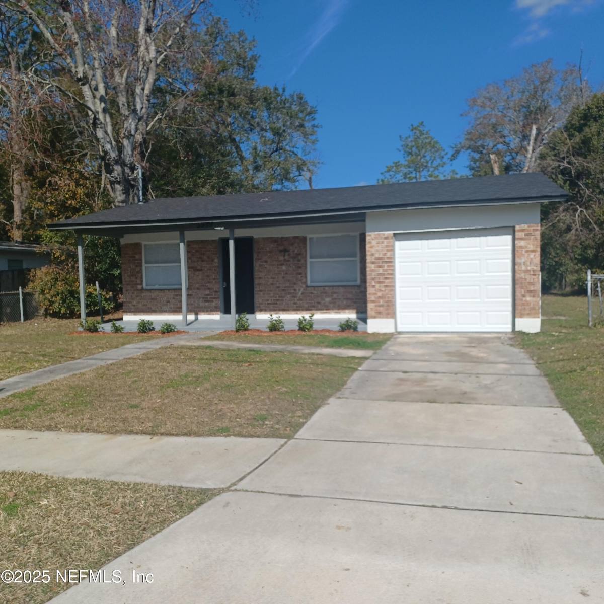 Apartment for rent at 5979 Martin Luther King Dr, Jacksonville, FL 32219