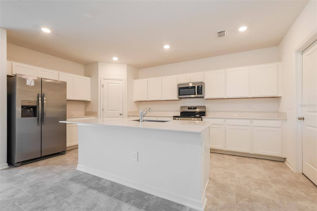 Apartment for rent at 1220 Tyler Loop, Lake Wales, FL 33859