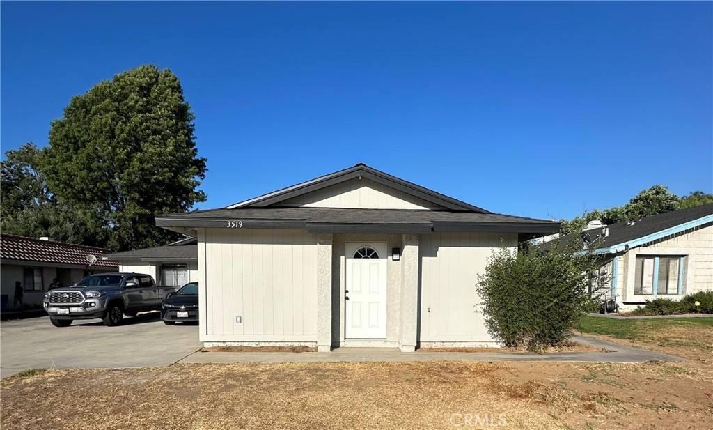 Apartment for rent at 3519 Albany St, Riverside, CA 92503