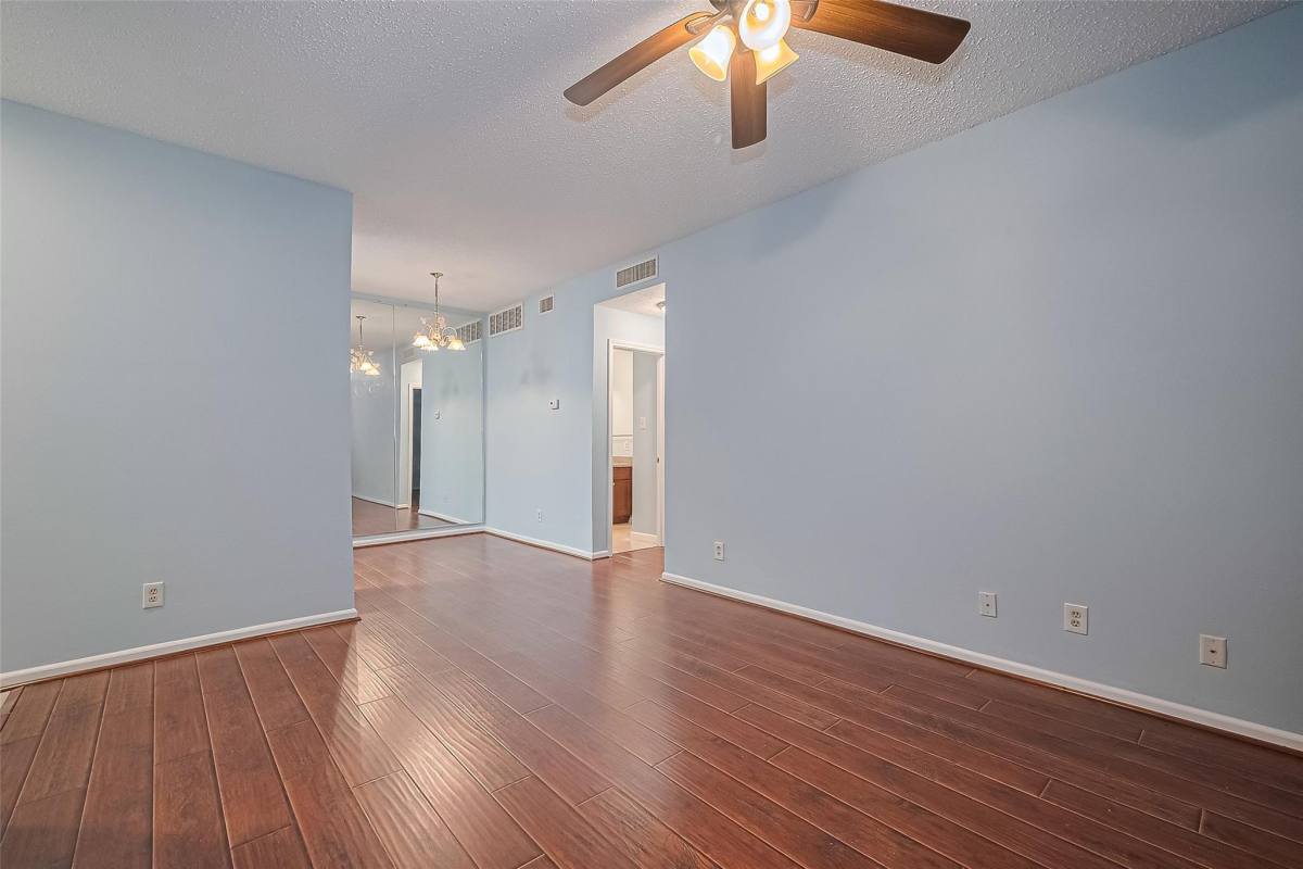 Condo for rent at 7900 N Stadium Dr #123, Houston, TX 77030