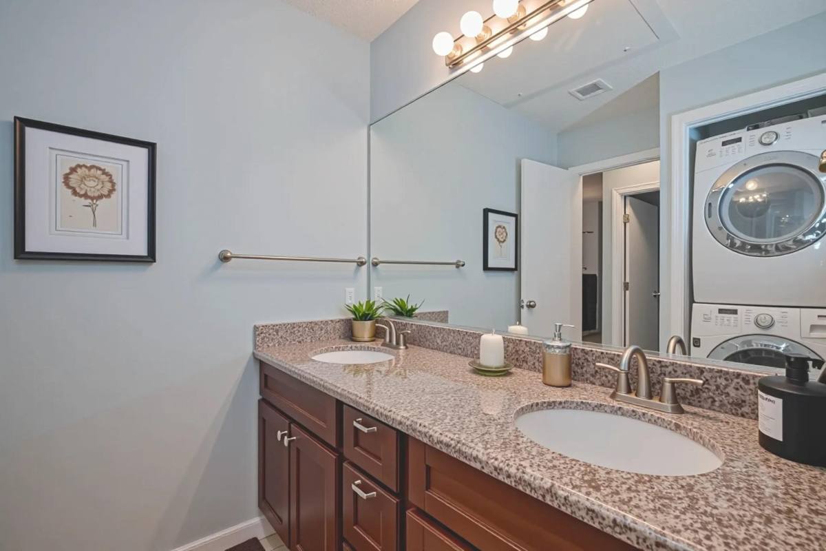 Condo for rent at 7900 N Stadium Dr #123, Houston, TX 77030