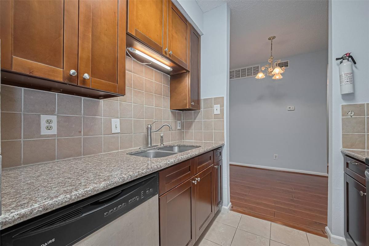 Condo for rent at 7900 N Stadium Dr #123, Houston, TX 77030
