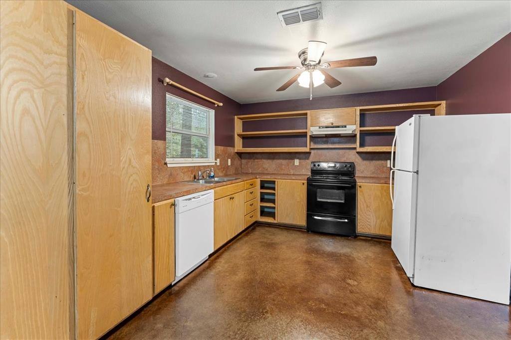 Apartment for rent at 230 Private Rd 7422 #230, Hawkins, TX 75765