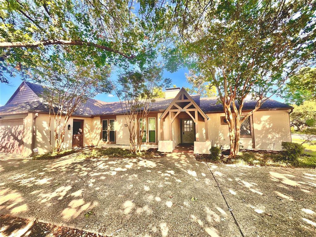 Apartment for rent at 15555 Mosscove Circle, Dallas, TX 75248