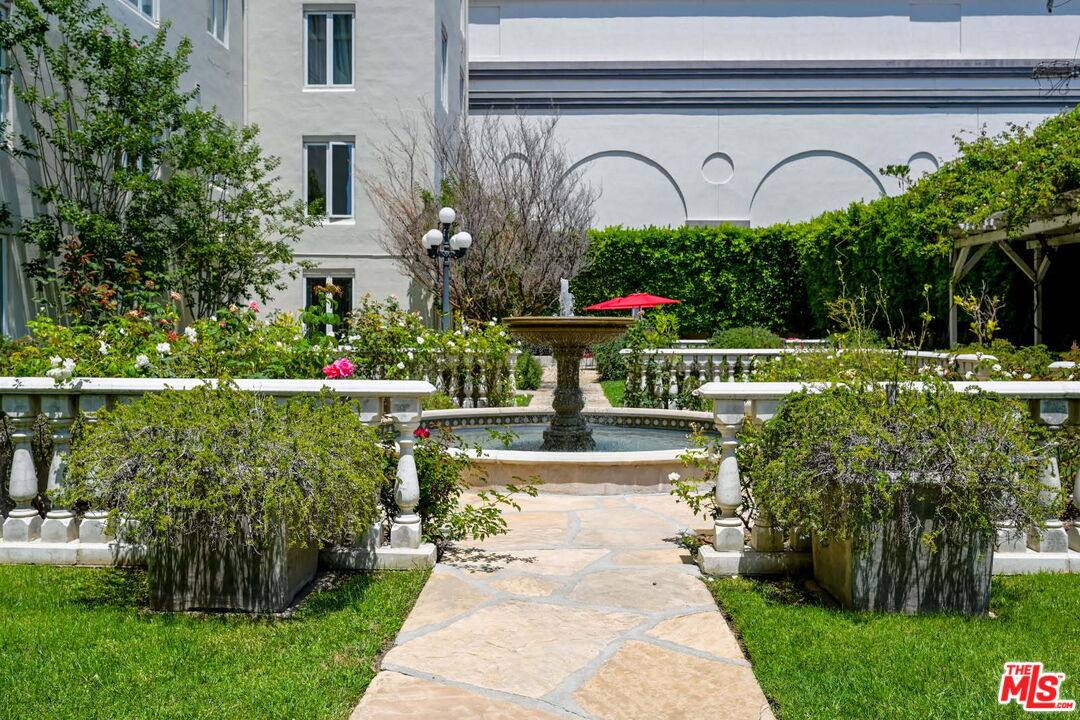 Apartment for rent at 1424 N Crescent Heights Blvd #28, Los Angeles, CA 90046