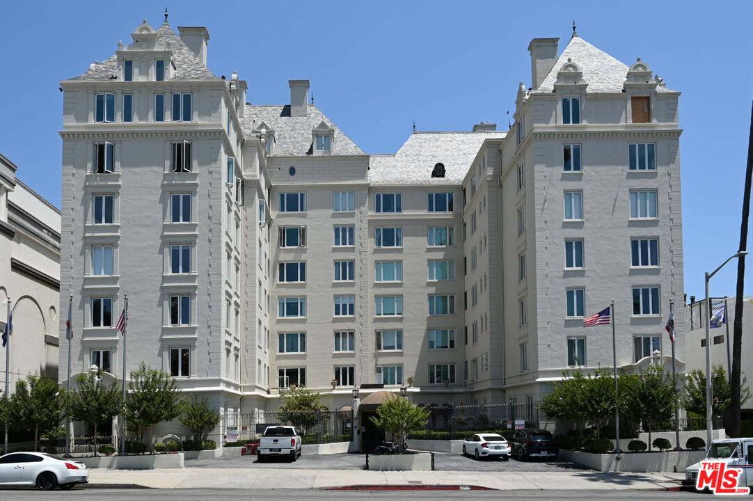 Apartment for rent at 1424 N Crescent Heights Blvd #28, Los Angeles, CA 90046
