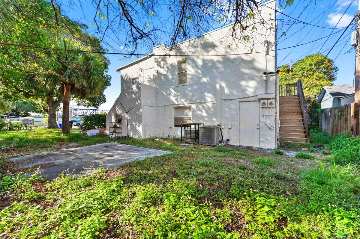 Apartment for rent at 515 Putnam Rd #515, West Palm Beach, FL 33405