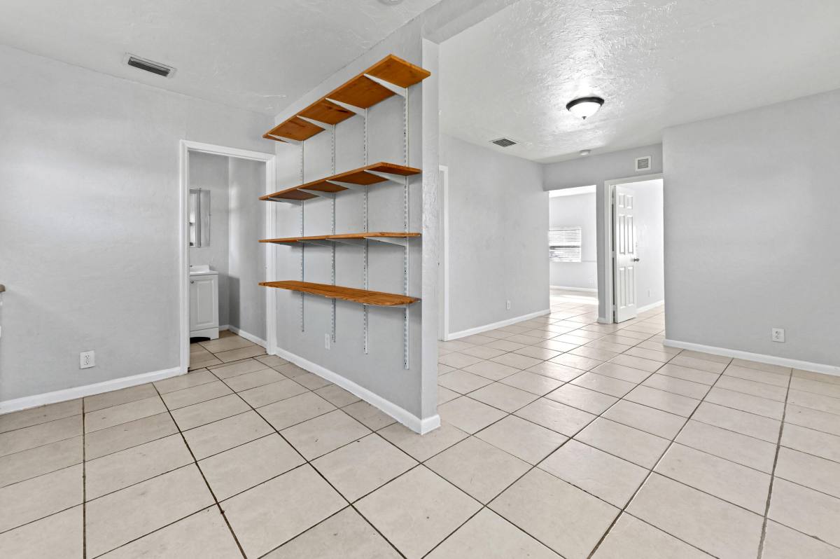 Apartment for rent at 515 Putnam Rd #515, West Palm Beach, FL 33405