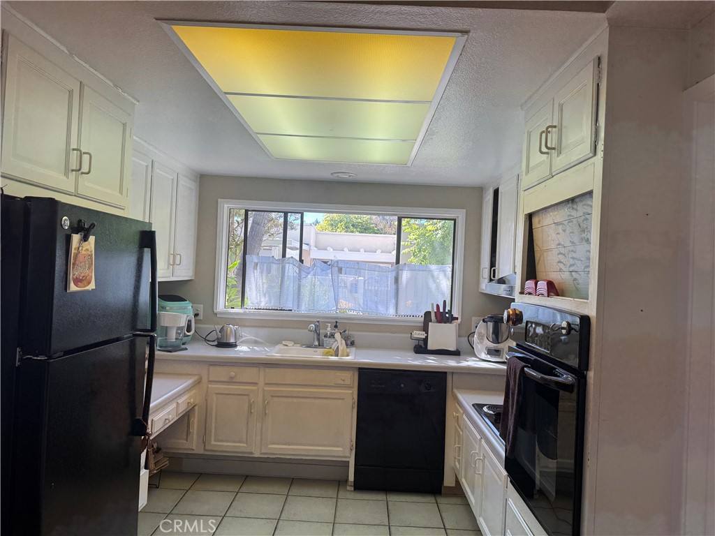 Apartment for rent at 2037 Via Mariposa E #2037C, Laguna Woods, CA 92637