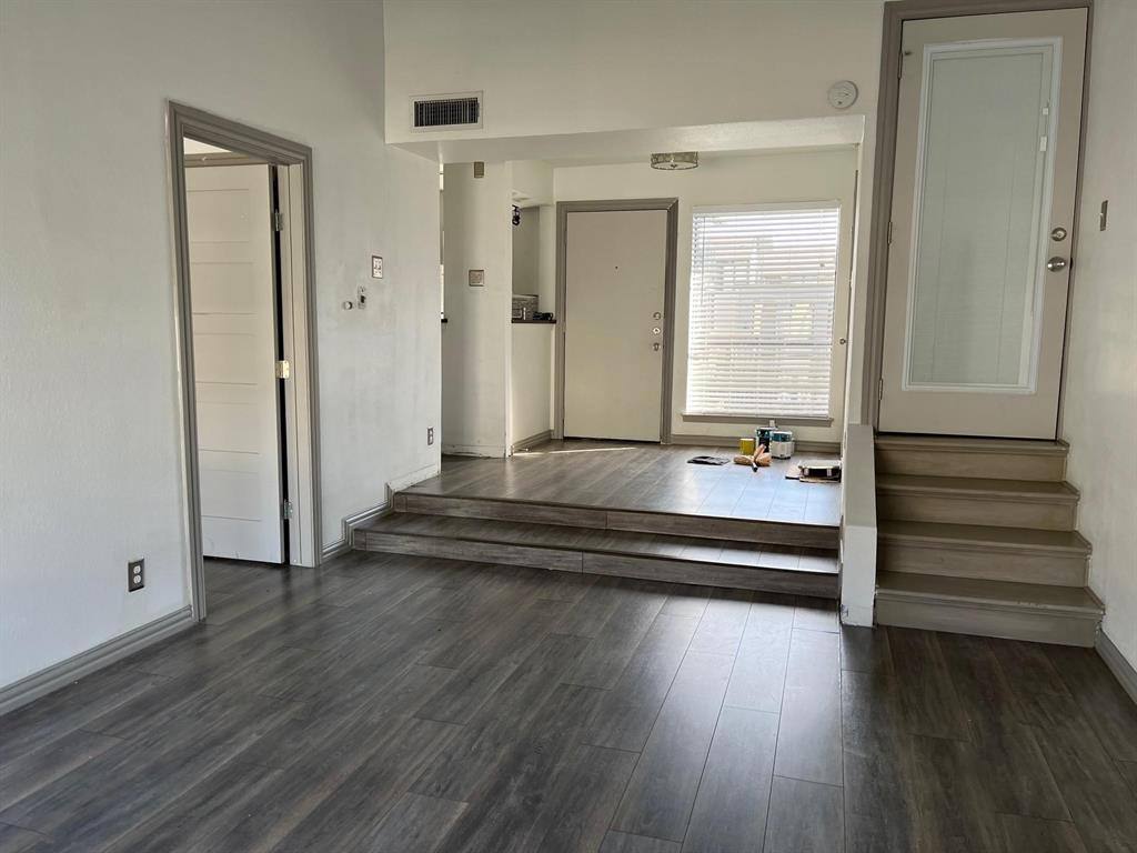 Apartment for rent at 2800 Douglas Ave #220, Dallas, TX 75219
