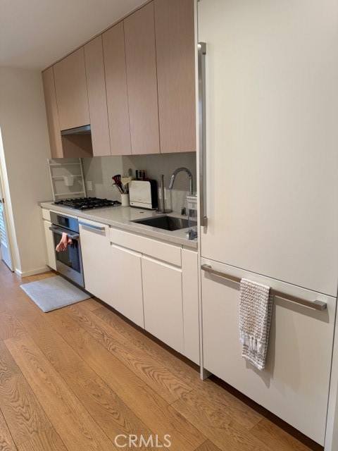 Apartment for rent at 877 Francisco St #877, Los Angeles, CA 90017