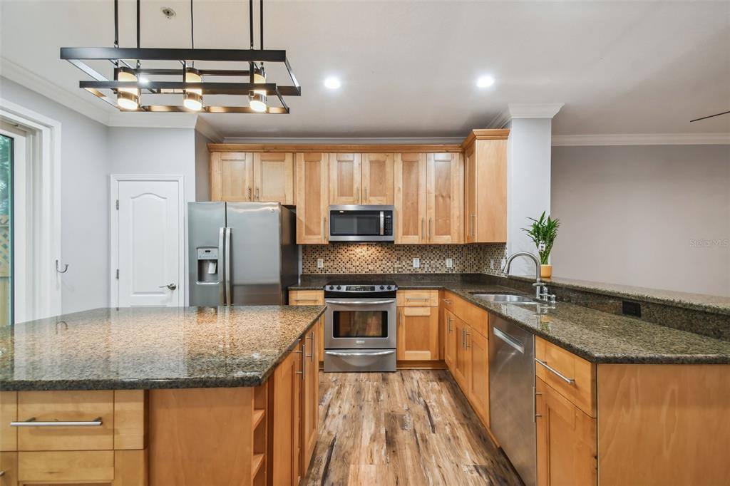 Townhouse for rent at 3183 Bayshore Oaks Dr, Tampa, FL 33611