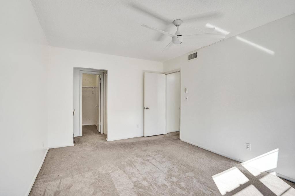 Apartment for rent at 1050 NW 13th St #1050193D, Boca Raton, FL 33486