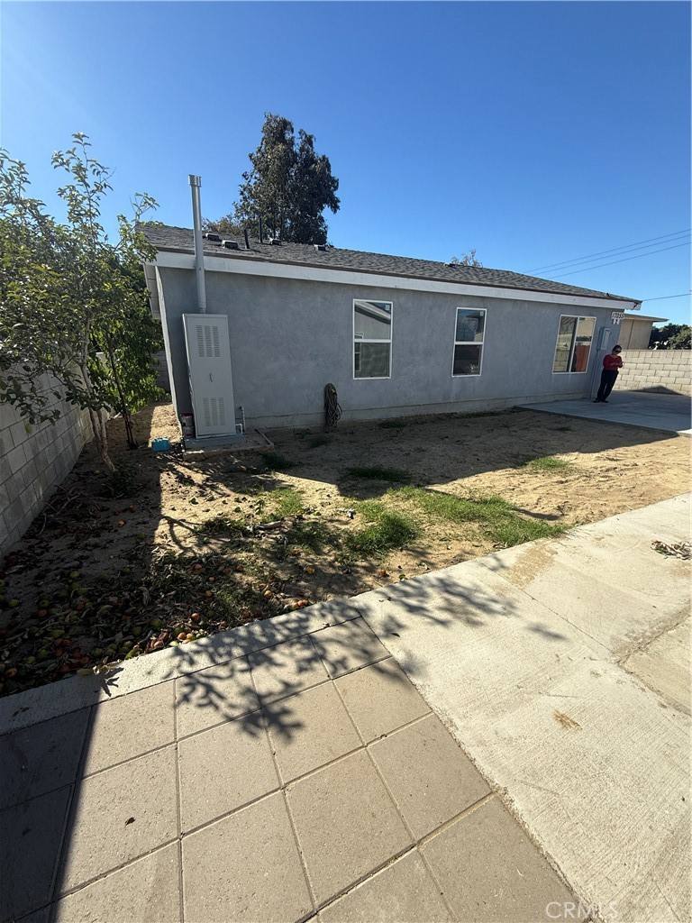 Apartment for rent at 17055 San Bernardino Ave #2, Fontana, CA 92335