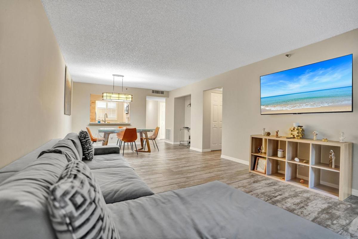 Condo for rent at 2070 Homewood Blvd #214, Delray Beach, FL 33445