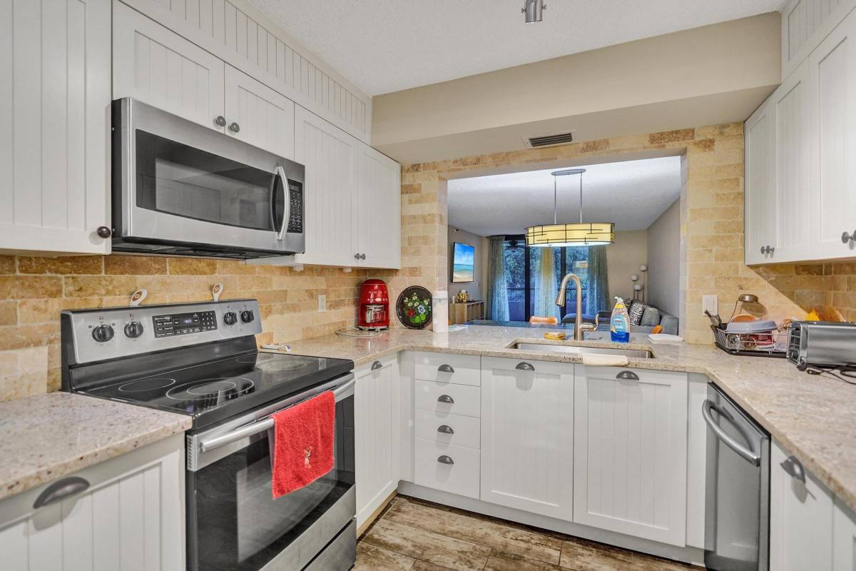 Condo for rent at 2070 Homewood Blvd #214, Delray Beach, FL 33445